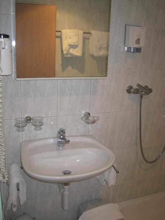Hotel Des Alpes Realp Phòng bức ảnh